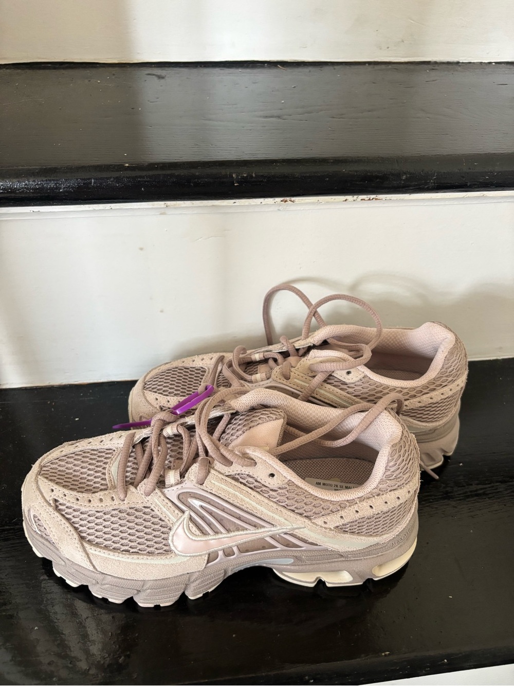 Nike Women’s Air Max Moto 2k TRYING TO SELL ASAP
